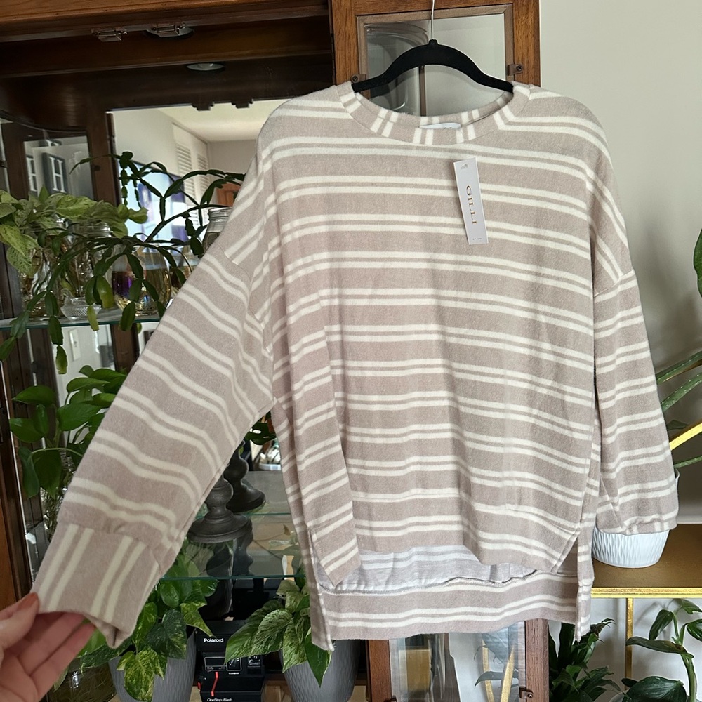 Gilli Beige and White Striped Top